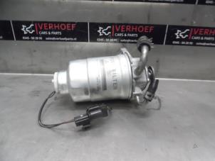 Usagé Boîtier de filtre carburant Mitsubishi L-200 2.5 DI-D 4x4 Prix sur demande proposé par Verhoef Cars & Parts