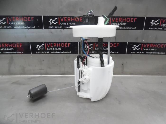 Gebrauchte Benzinpumpe Mazda 2 (DJ/DL) 1.5 SkyActiv-G 90 Preis € 75,00 Margenregelung angeboten von Verhoef Cars & Parts