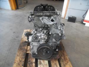 Used Engine Toyota Hilux VI 2.4 D4D-F 16V 4x4 Price on request offered by Verhoef Cars & Parts