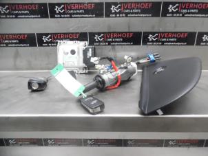 Usagé Kit serrure cylindre (complet) Hyundai i30 (FD) 1.4 CVVT 16V Prix sur demande proposé par Verhoef Cars & Parts
