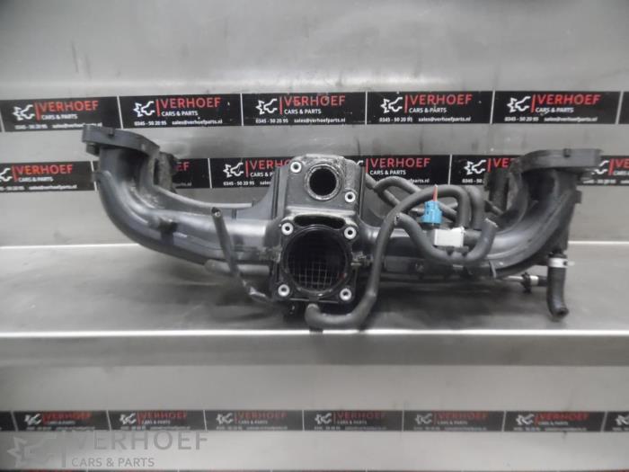 Używane Kolektor dolotowy Subaru XV (GP) 2.0 AWD 16V Cena na żądanie oferowane przez Verhoef Cars & Parts