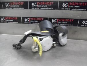 Usagé Ceinture avant gauche Daihatsu YRV (M2) 1.3 16V DVVT Prix sur demande proposé par Verhoef Cars & Parts