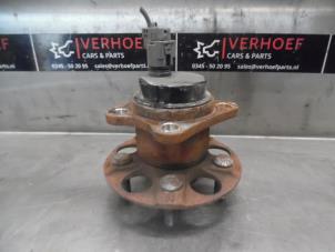 Usagé Moyeu de roue arrière Toyota Prius (ZVW3) 1.8 16V Prix € 75,00 Règlement à la marge proposé par Verhoef Cars & Parts