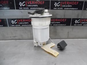 Usados Bomba de gasolina Toyota Corolla (E12) 1.6 16V VVT-i Precio de solicitud ofrecido por Verhoef Cars & Parts