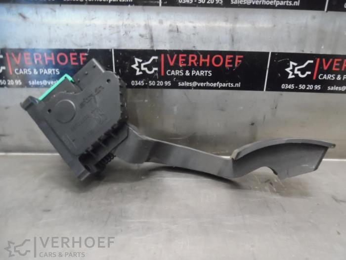 Begagnade Gaspedalsensor Opel Corsa D 1.2 16V Pris på förfrågan erbjuds av Verhoef Cars & Parts