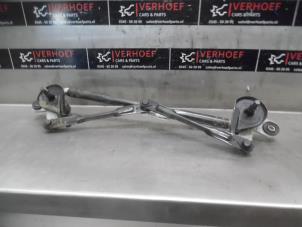 Gebrauchte Scheibenwischer Mechanik Hyundai i20 1.2i 16V Preis € 30,00 Margenregelung angeboten von Verhoef Cars & Parts