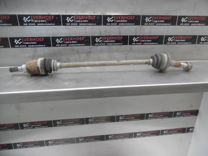 Drive shaft, rear right from a Nissan X-Trail (T30) 2.0 16V 4x4 2002