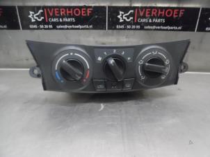 Usados Panel de control de calefacción Suzuki Swift (ZA/ZC/ZD) 1.2 16V Precio € 40,00 Norma de margen ofrecido por Verhoef Cars & Parts