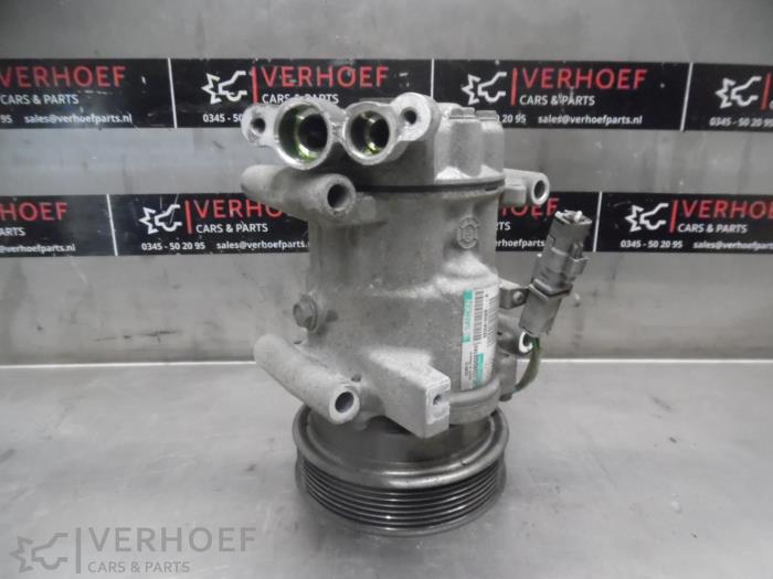 Gebrauchte Klimapumpe Renault Twingo II (CN) 1.2 16V Preis € 50,00 Margenregelung angeboten von Verhoef Cars & Parts