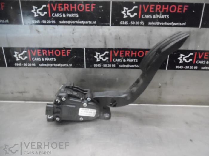 Begagnade Gaspedalsensor Renault Twingo II (CN) 1.2 16V Pris € 30,00 Marginaltabell erbjuds av Verhoef Cars & Parts