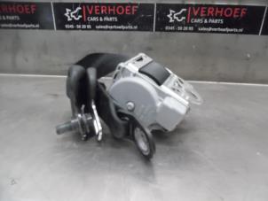 Usagé Ceinture arrière gauche Toyota Aygo (B40) 1.0 12V VVT-i Prix € 30,00 Règlement à la marge proposé par Verhoef Cars & Parts