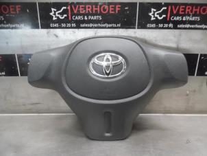 Używane Pokrywa poduszki powietrznej Toyota Aygo (B40) 1.0 12V VVT-i Cena € 15,00 Procedura marży oferowane przez Verhoef Cars & Parts