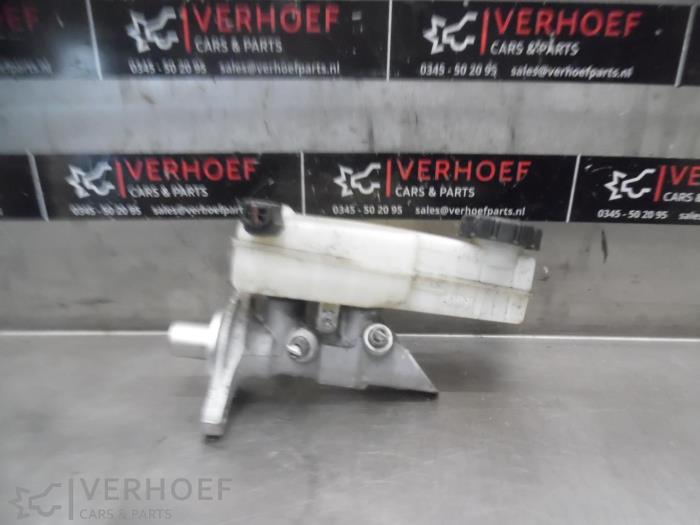 Gebrauchte Hauptbremszylinder Renault Megane III Coupe (DZ) 1.5 dCi 90 FAP Preis auf Anfrage angeboten von Verhoef Cars & Parts