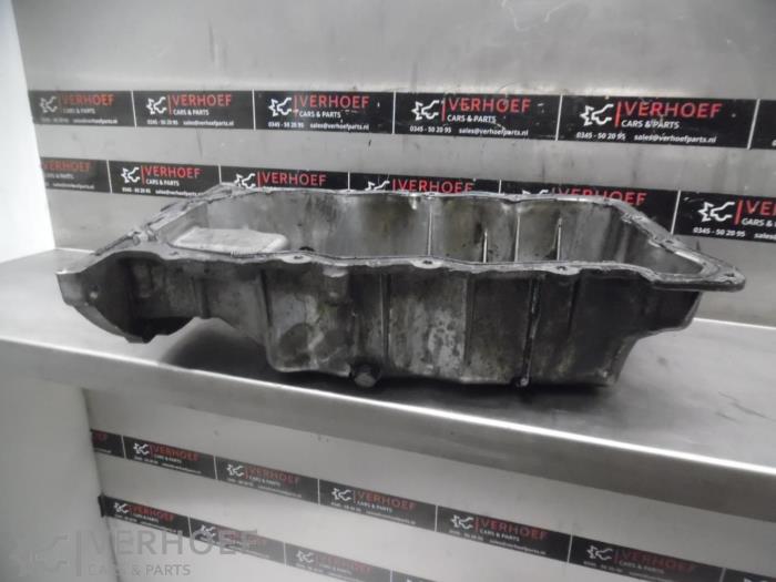 Usagé Couvercle carter Hyundai Santa Fe II (CM) 2.2 CRDi 16V 4x2 Prix € 75,00 Règlement à la marge proposé par Verhoef Cars & Parts