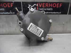 Used Vacuum pump (diesel) Chevrolet Captiva (C100) 2.0 CDTI 16V 150 4x4 Price on request offered by Verhoef Cars & Parts