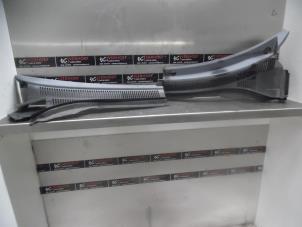 Usagé Paravent Suzuki Swift (ZA/ZC/ZD1/2/3/9) 1.3 VVT 16V 4x4 Prix € 40,00 Règlement à la marge proposé par Verhoef Cars & Parts