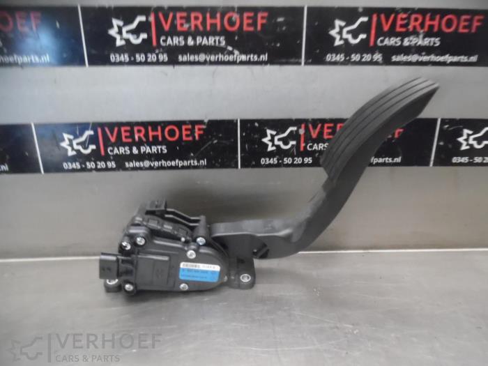 Begagnade Gaspedalsensor Renault Twingo II (CN) 1.5 dCi 90 FAP Pris på förfrågan erbjuds av Verhoef Cars & Parts
