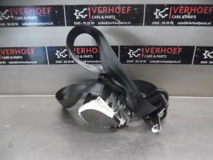 Used Rear seatbelt, right Renault Twingo II (CN) 1.5 dCi 90 FAP Price € 40,00 Margin scheme offered by Verhoef Cars & Parts