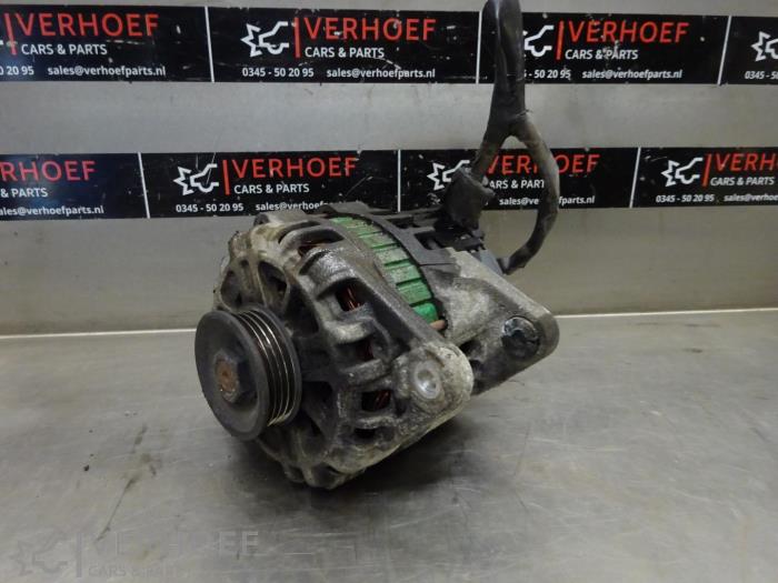 Usagé Dynamo Hyundai Coupe 2.0i 16V CVVT Prix € 30,00 Règlement à la marge proposé par Verhoef Cars & Parts
