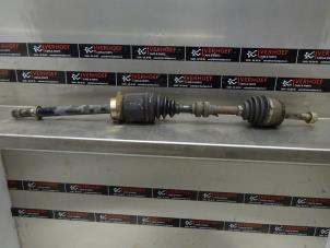 Used Front drive shaft, right Nissan Primera (P12) 2.0 16V CVT Price € 75,00 Margin scheme offered by Verhoef Cars & Parts