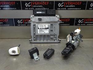 Used Set of cylinder locks (complete) Hyundai i20 1.2i 16V Price on request offered by Verhoef Cars & Parts