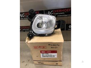 New Daytime running light, left Kia Picanto Price on request offered by Verhoef Cars & Parts