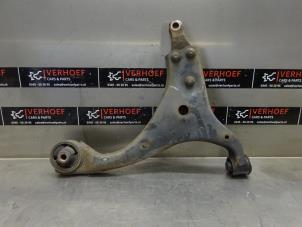 Usagé Bras de suspension avant gauche Kia Cee'd (EDB5) 1.4 CVVT 16V Prix sur demande proposé par Verhoef Cars & Parts