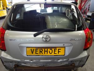 Usagé Hayon Toyota Corolla (E12) 1.6 16V VVT-i Prix € 125,00 Règlement à la marge proposé par Verhoef Cars & Parts