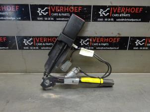 Used Seatbelt tensioner, left Renault Kangoo Express (FC) 1.5 dCi 60 Price on request offered by Verhoef Cars & Parts