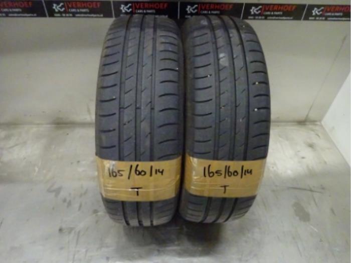 Tyre with tyre size 165/60/14 - VREDEST - Verhoef Cars & Parts