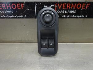 Used Multi-functional window switch Nissan Primastar 2.0 dCi 120 Price on request offered by Verhoef Cars & Parts
