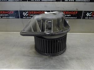 Usagé Moteur de ventilation chauffage Nissan Primastar 2.0 dCi 120 Prix sur demande proposé par Verhoef Cars & Parts