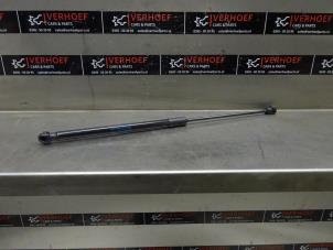 Used Rear gas strut, right Seat Ibiza V (KJB) 1.0 TSI 12V Price € 15,00 Margin scheme offered by Verhoef Cars & Parts