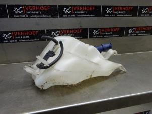 Begagnade Spolartank, vindruta Alfa Romeo GT (937) 2.0 JTS 16V Pris på förfrågan erbjuds av Verhoef Cars & Parts
