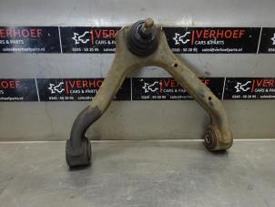 Usagé Bras de suspension haut avant droit Ssang Yong Kyron 2.0 200 Xdi 16V 4x4 Prix sur demande proposé par Verhoef Cars & Parts