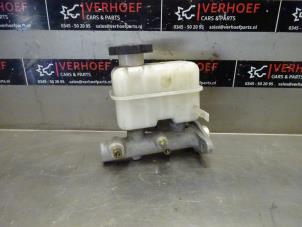 Used Master cylinder Ssang Yong Kyron 2.0 200 Xdi 16V 4x4 Price on request offered by Verhoef Cars & Parts