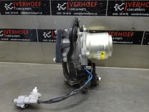 Used Compressor Mitsubishi Outlander (GF/GG) 2.0 16V PHEV 4x4 Price on request offered by Verhoef Cars & Parts