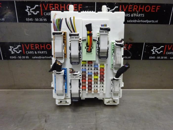 Boîte à fusibles d'un Volvo V40 (MV) 2.0 D4 16V 2014