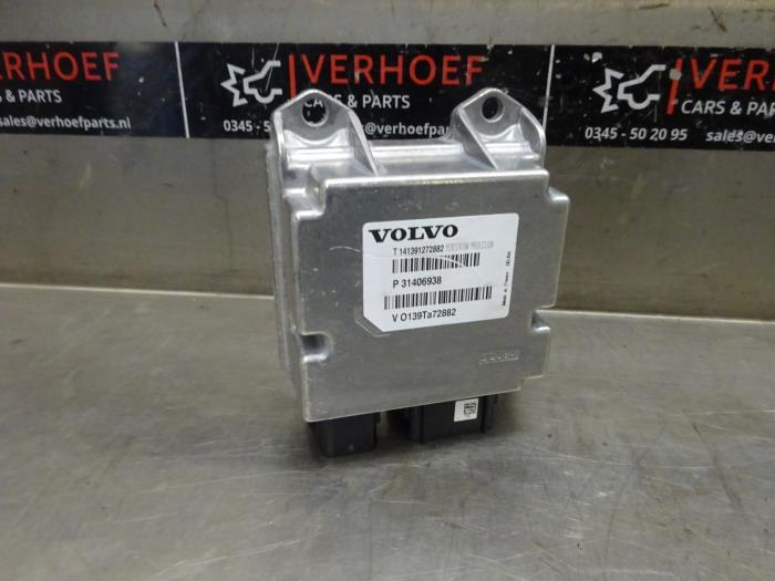 Module airbag  d'un Volvo V40 (MV) 2.0 D4 16V 2014