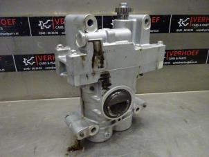 Used Oil pump Mitsubishi Outlander (GF/GG) 2.0 16V PHEV 4x4 Price € 200,00 Margin scheme offered by Verhoef Cars & Parts