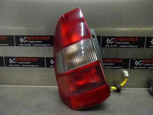 Usagé Feu arrière secondaire gauche Mitsubishi Space Star (DG) 1.6 16V Prix € 35,00 Règlement à la marge proposé par Verhoef Cars & Parts