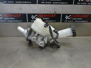 Used Master cylinder Mitsubishi Lancer Sportback (CX) 1.8 MIVEC 16V Price on request offered by Verhoef Cars & Parts