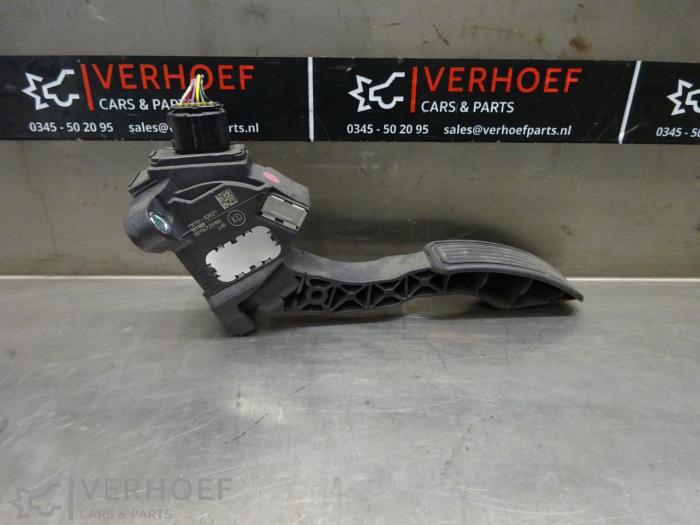 Begagnade Gaspedalsensor Toyota Avensis Wagon (T27) 2.2 16V D-4D-F 150 Pris € 35,00 Marginaltabell erbjuds av Verhoef Cars & Parts