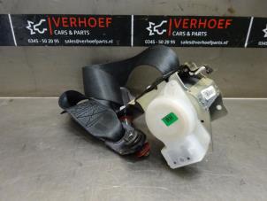 Usagé Ceinture de sécurité arrière droite Kia Cee'd (EDB5) 1.4 CVVT 16V Prix sur demande proposé par Verhoef Cars & Parts