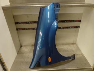 Used Front wing, right Nissan Almera Tino (V10M) 1.8 16V Price on request offered by Verhoef Cars & Parts
