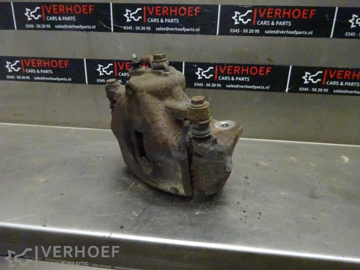 Gebrauchte Bremszange rechts vorne Toyota Auris (E15) 1.6 Dual VVT-i 16V Preis € 50,00 Margenregelung angeboten von Verhoef Cars & Parts