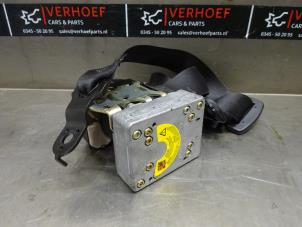 Usagé Ceinture de sécurité avant droite Mercedes C (W203) 2.0 C-200K 16V Prix sur demande proposé par Verhoef Cars & Parts