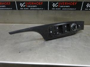 Używane Przelacznik combi okienny Hyundai i40 CW (VFC) 1.6 GDI 16V Cena na żądanie oferowane przez Verhoef Cars & Parts