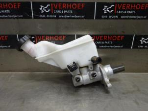 Usagé Cylindre de frein principal Hyundai i40 CW (VFC) 1.6 GDI 16V Prix sur demande proposé par Verhoef Cars & Parts