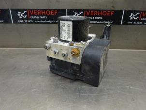 Usados Bomba ABS Fiat Doblo Cargo (263) 1.3 D Multijet Precio € 363,00 IVA incluido ofrecido por Verhoef Cars & Parts